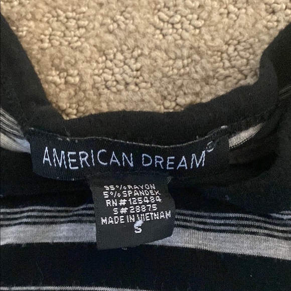 Juniors’ Stripped Black and Gray T-Shirt - Picture 7 of 7